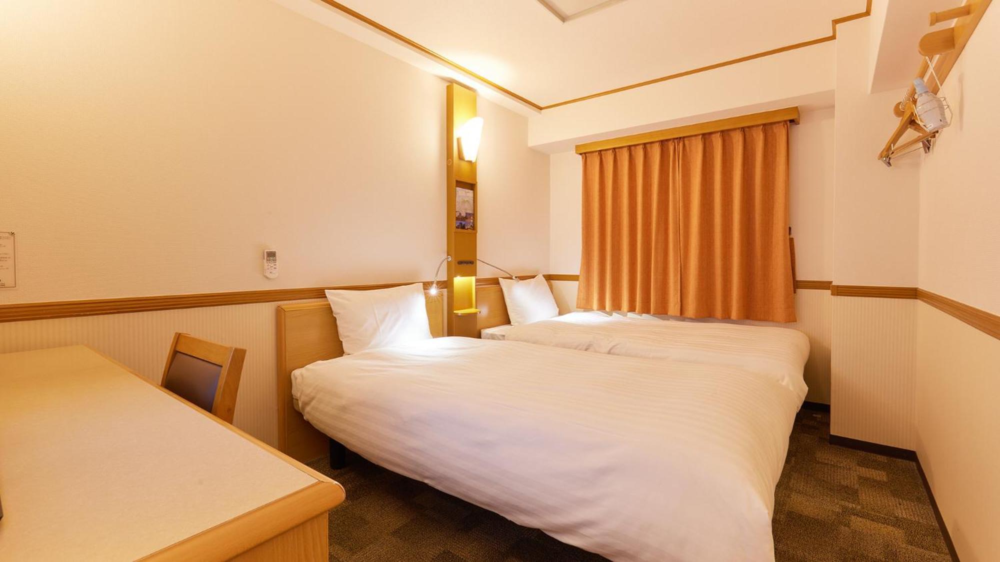Toyoko Inn Chiba Minato Ekimae Room photo