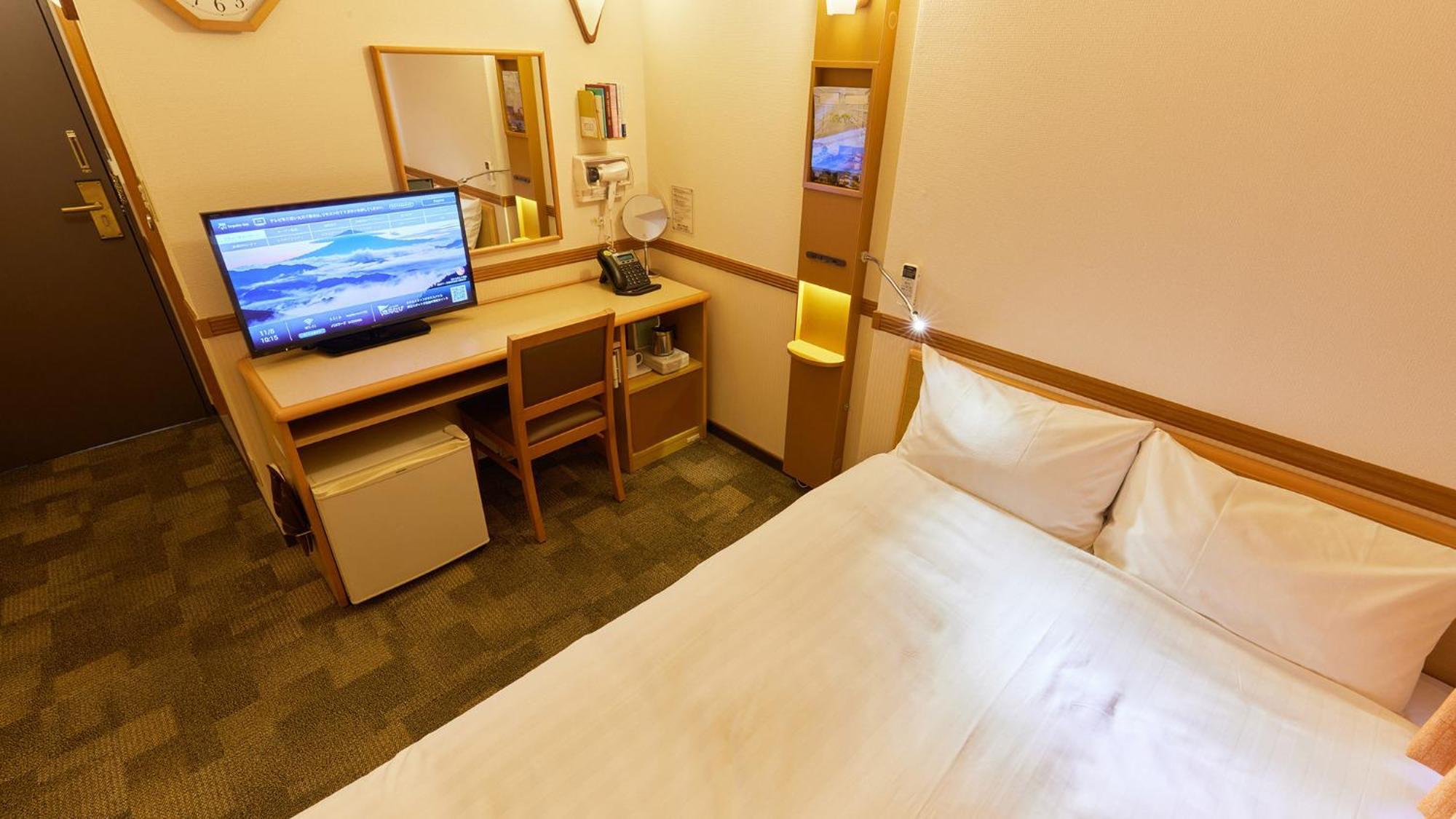 Toyoko Inn Chiba Minato Ekimae Room photo