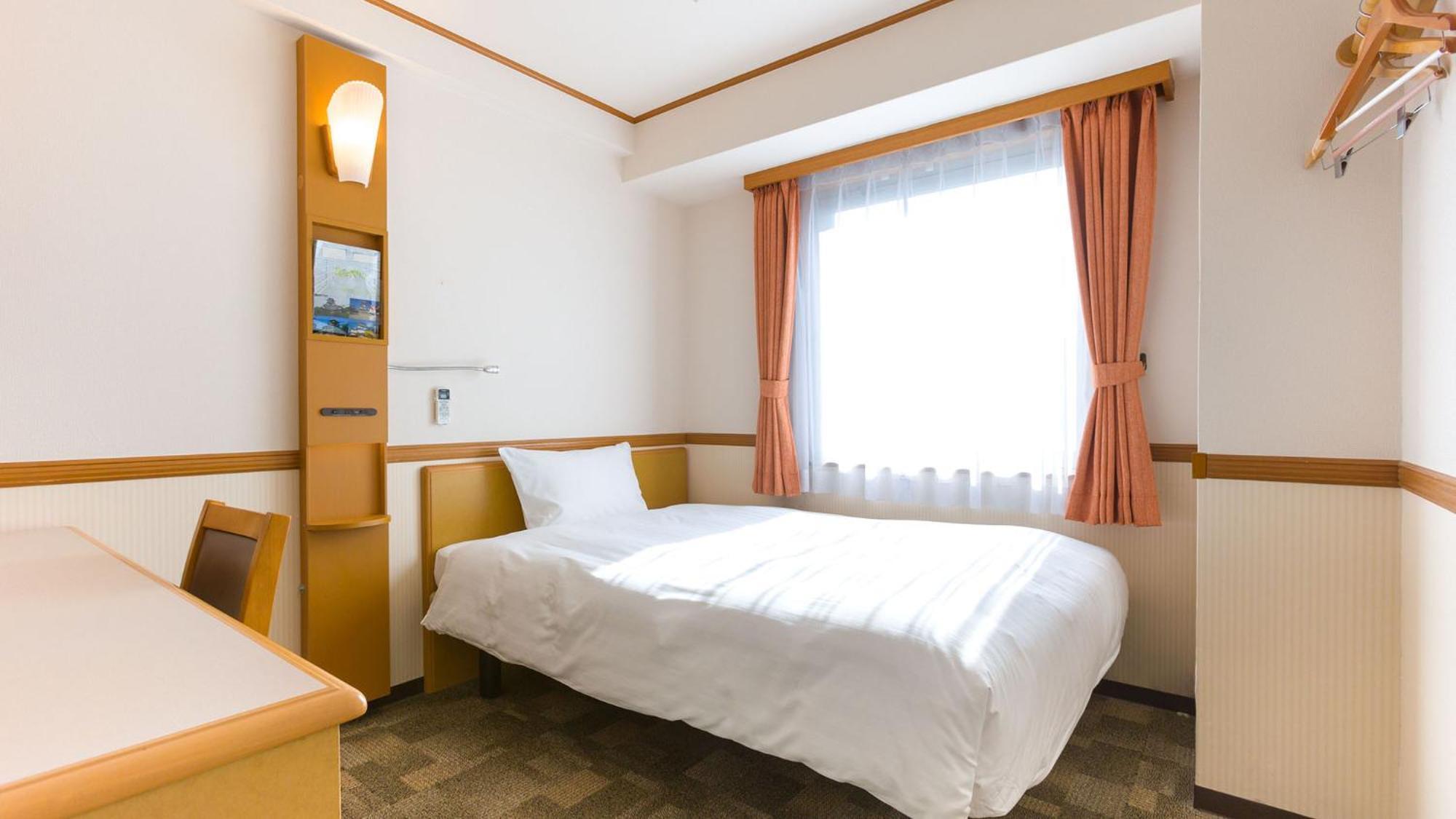 Toyoko Inn Chiba Minato Ekimae Exterior photo