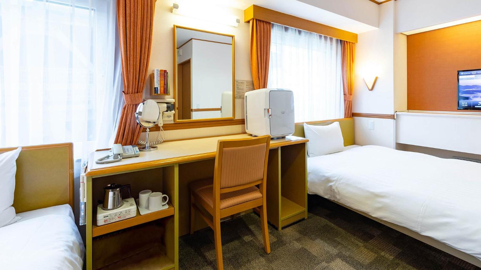 Toyoko Inn Chiba Minato Ekimae Room photo